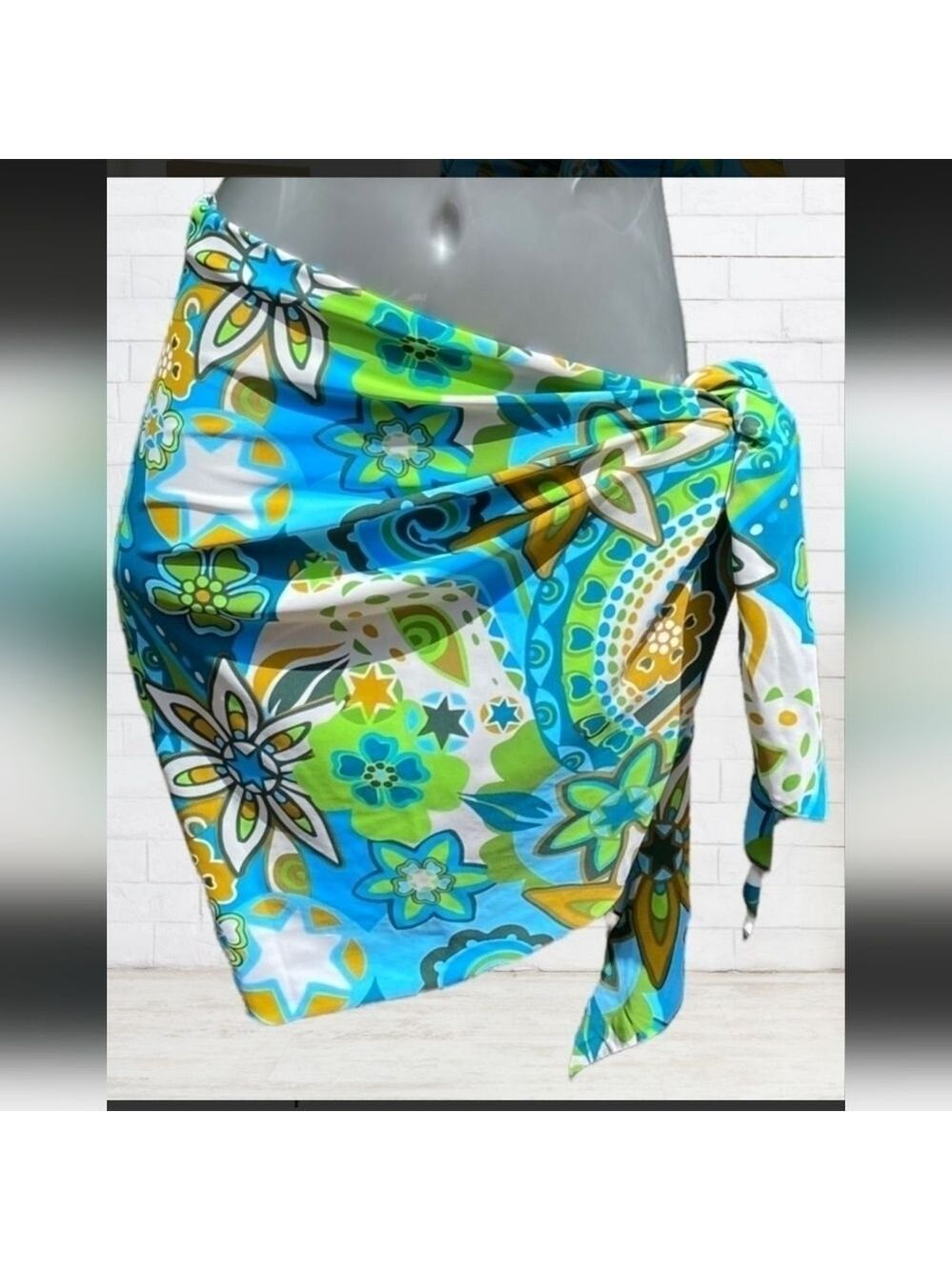 TIGERLILY Floral Turquoise Sarong Beach Wrap Coverup Size Med